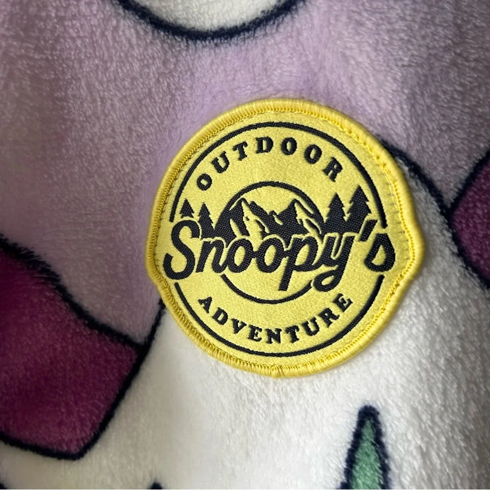 NWT Snoopy Sherpa Jacket Women Zip Front Scenic Cozy Peanuts Mountains Sz S M L - Picture 8 of 12
